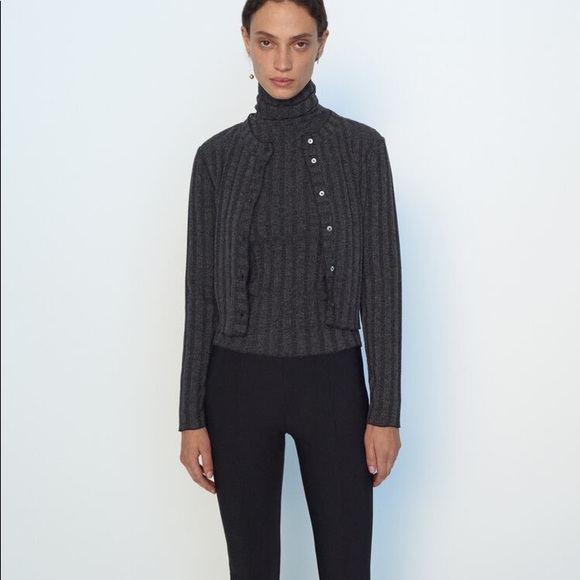 Zara Sweaters - Zara Ribbed Cardigan